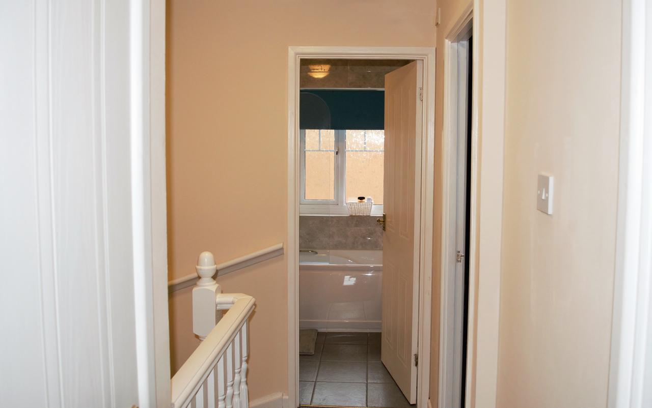 Delight Marvel - Orchard House Villa Swindon Luaran gambar